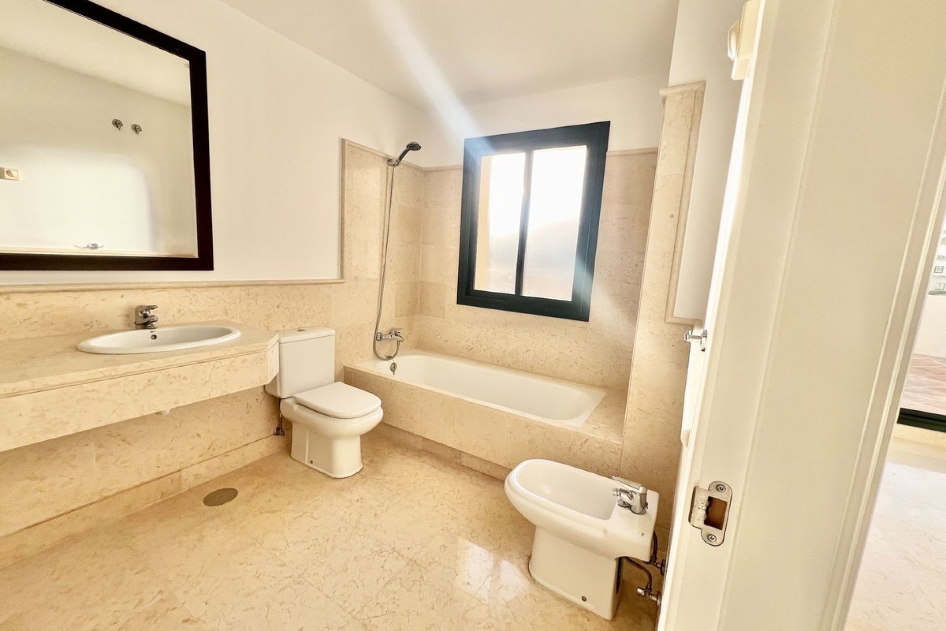 Rynek wtórny - apartment - Benahavís - Benahavís Centro