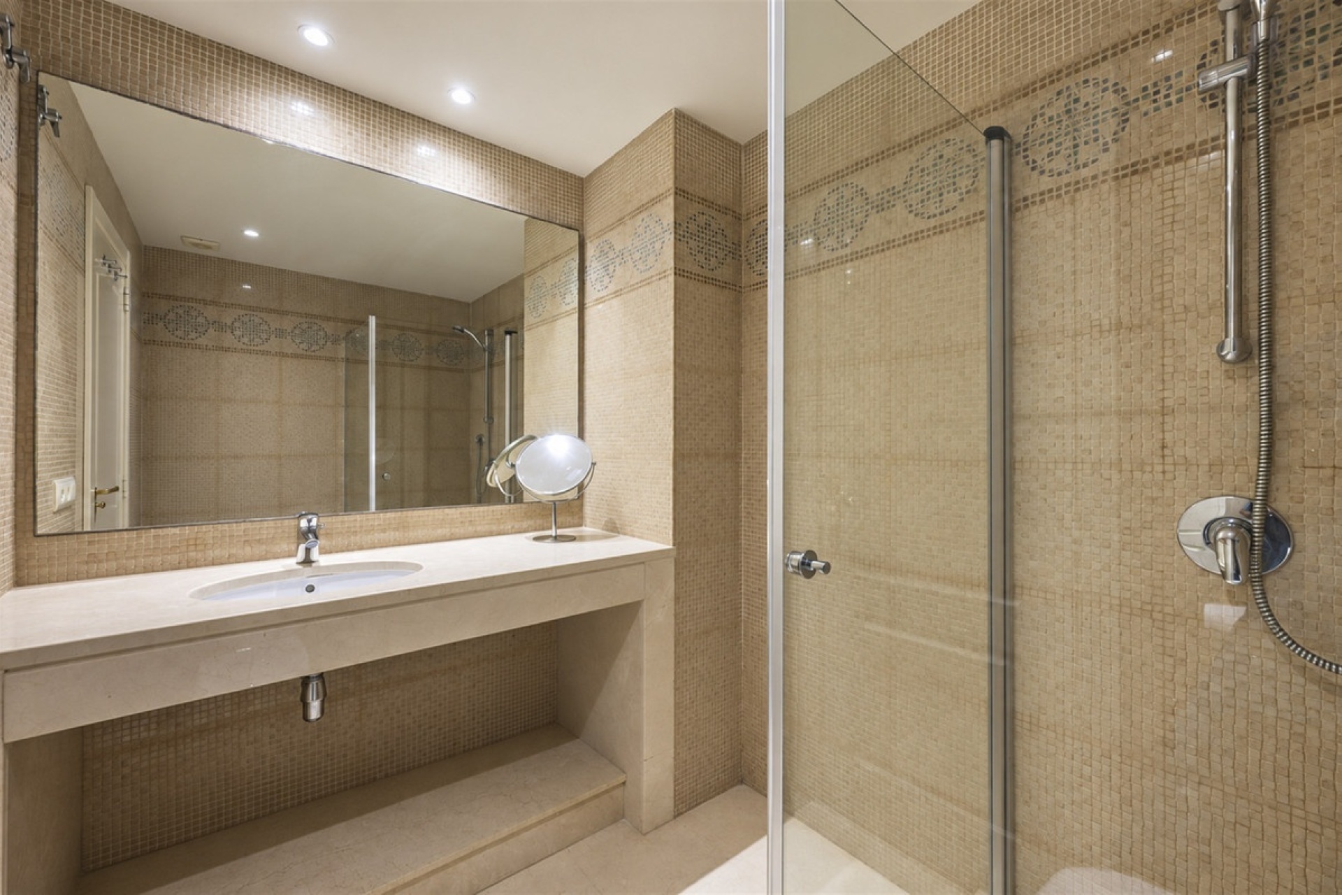 Rynek wtórny - apartment - Benahavís - Benahavís Centro