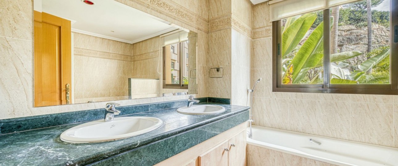 Rynek wtórny - apartment - Benahavís - Benahavís Centro