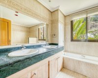 Rynek wtórny - apartment - Benahavís - Benahavís Centro