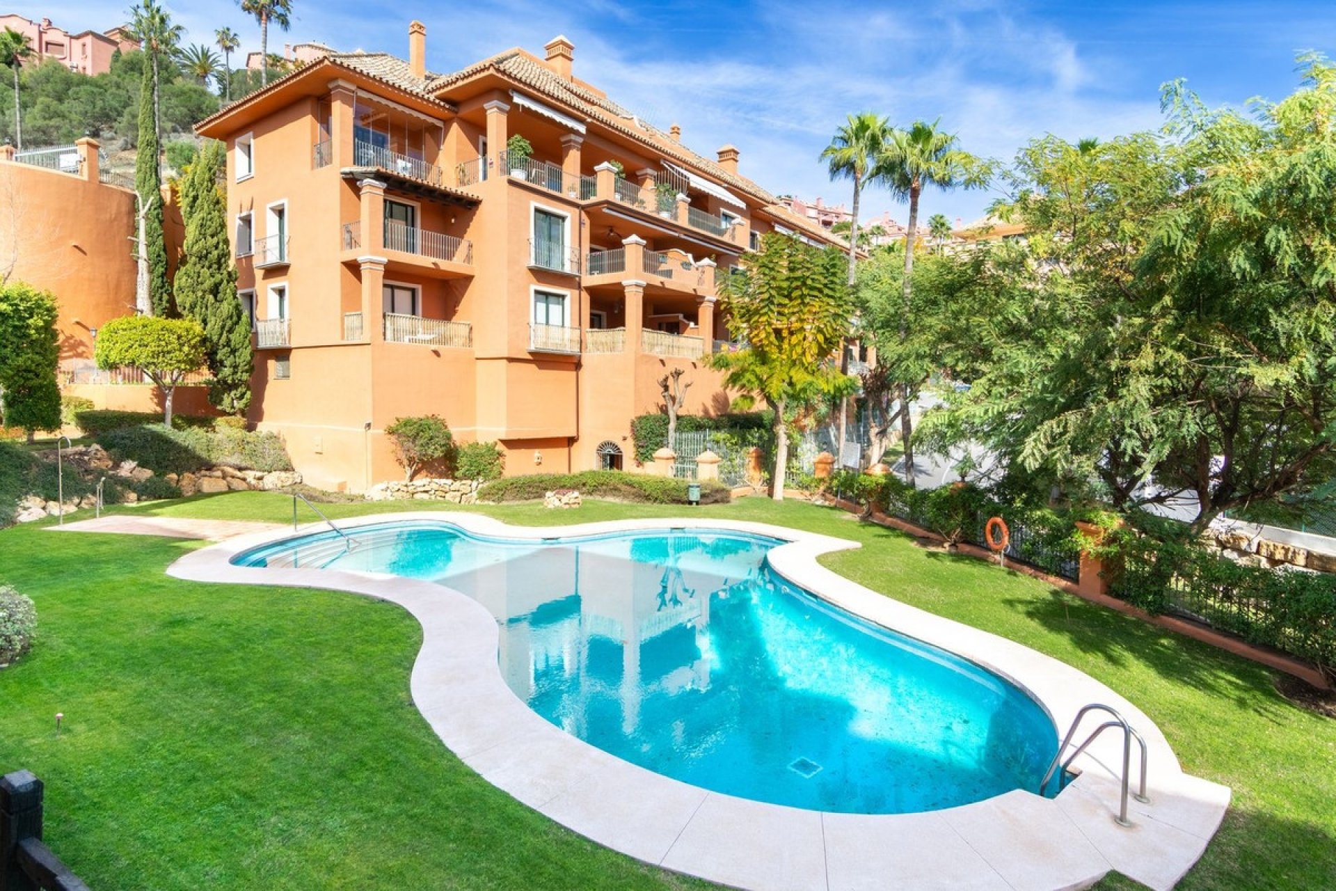 Rynek wtórny - apartment - Benahavís - La Quinta