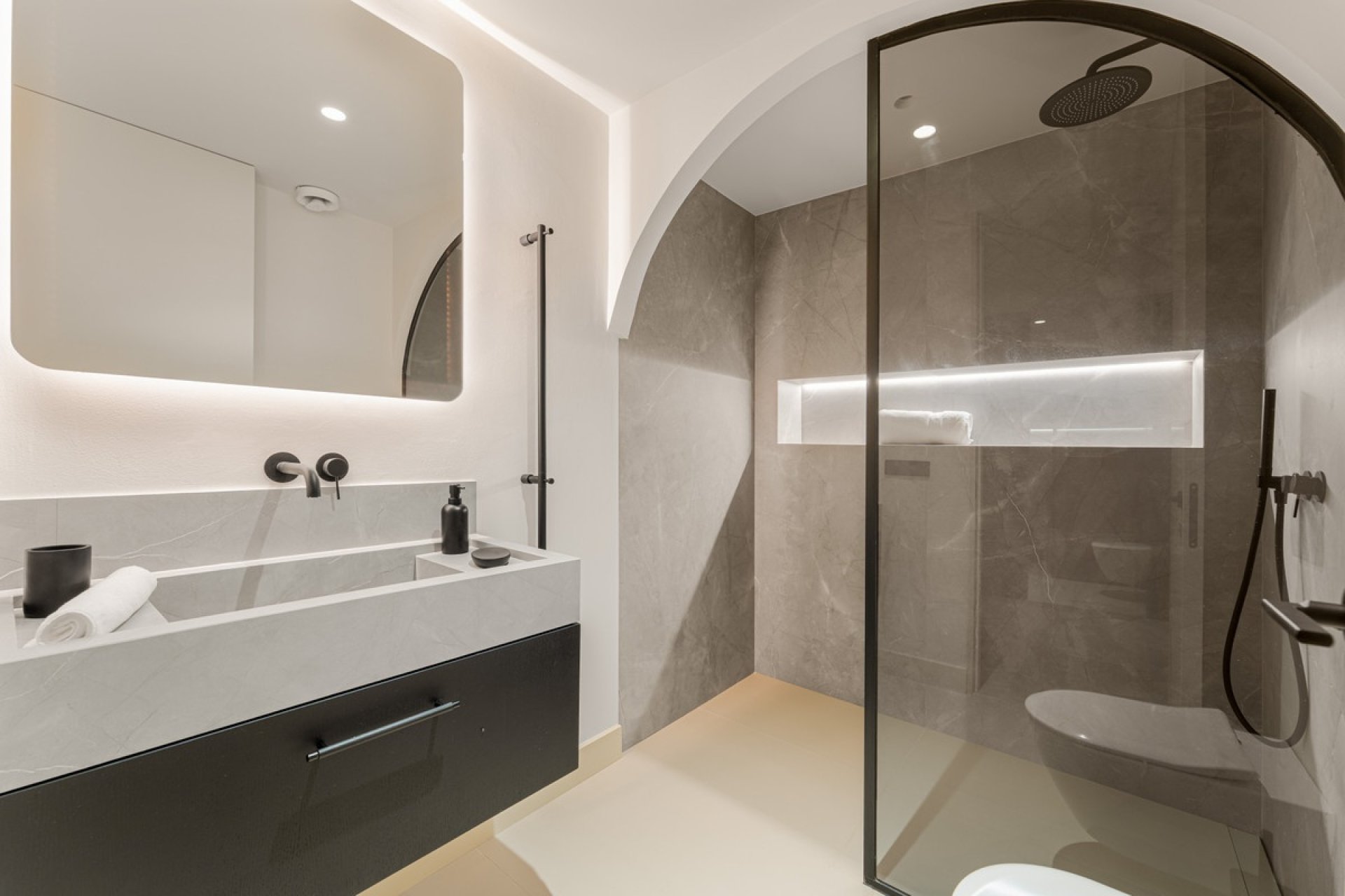 Rynek wtórny - apartment - Benahavís - La Quinta