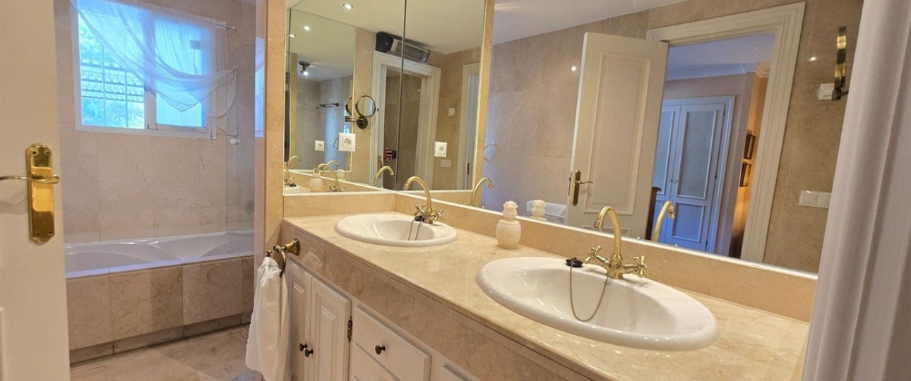 Rynek wtórny - apartment - Benahavís - La Quinta