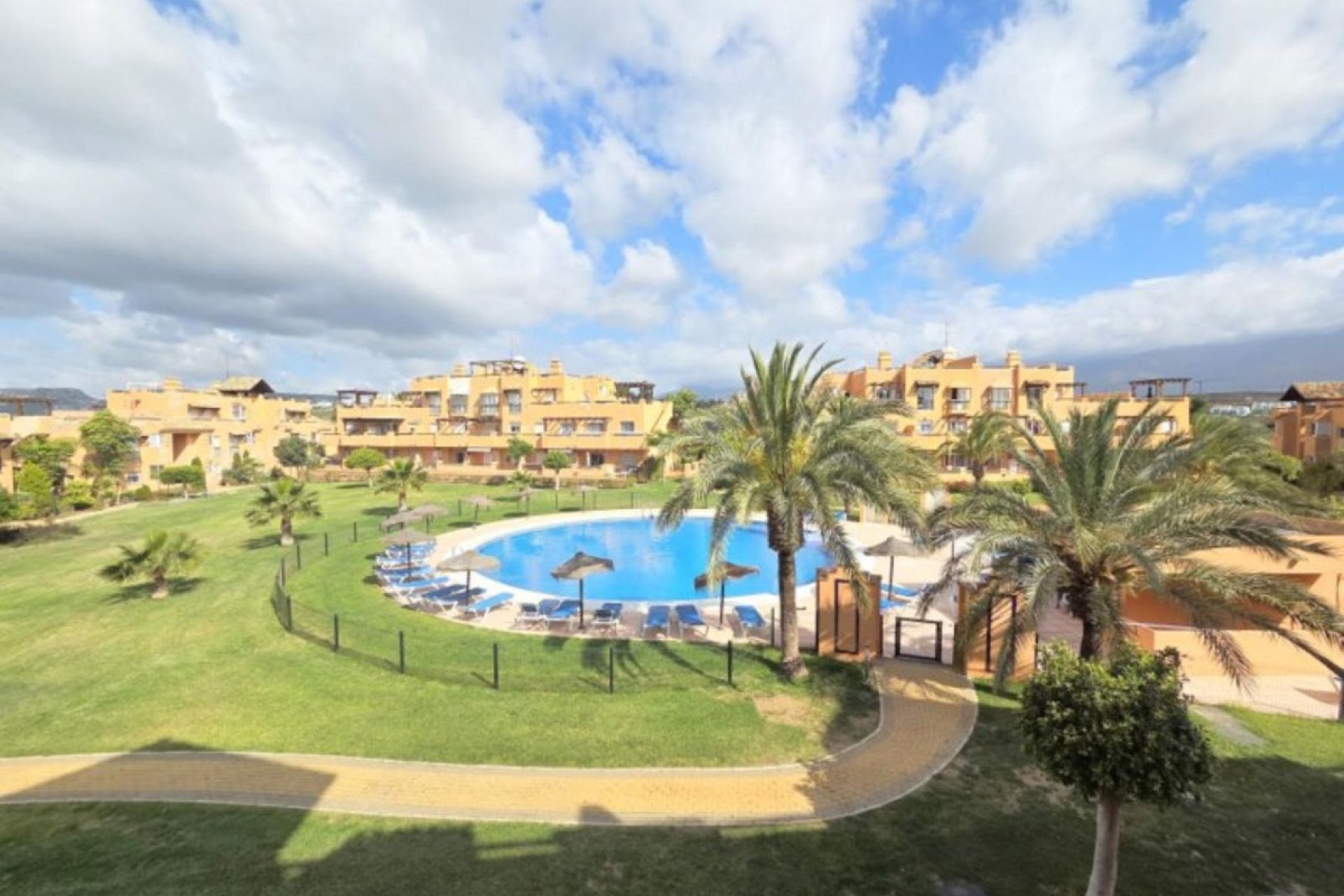 Rynek wtórny - apartment - Casares - Casares Centro