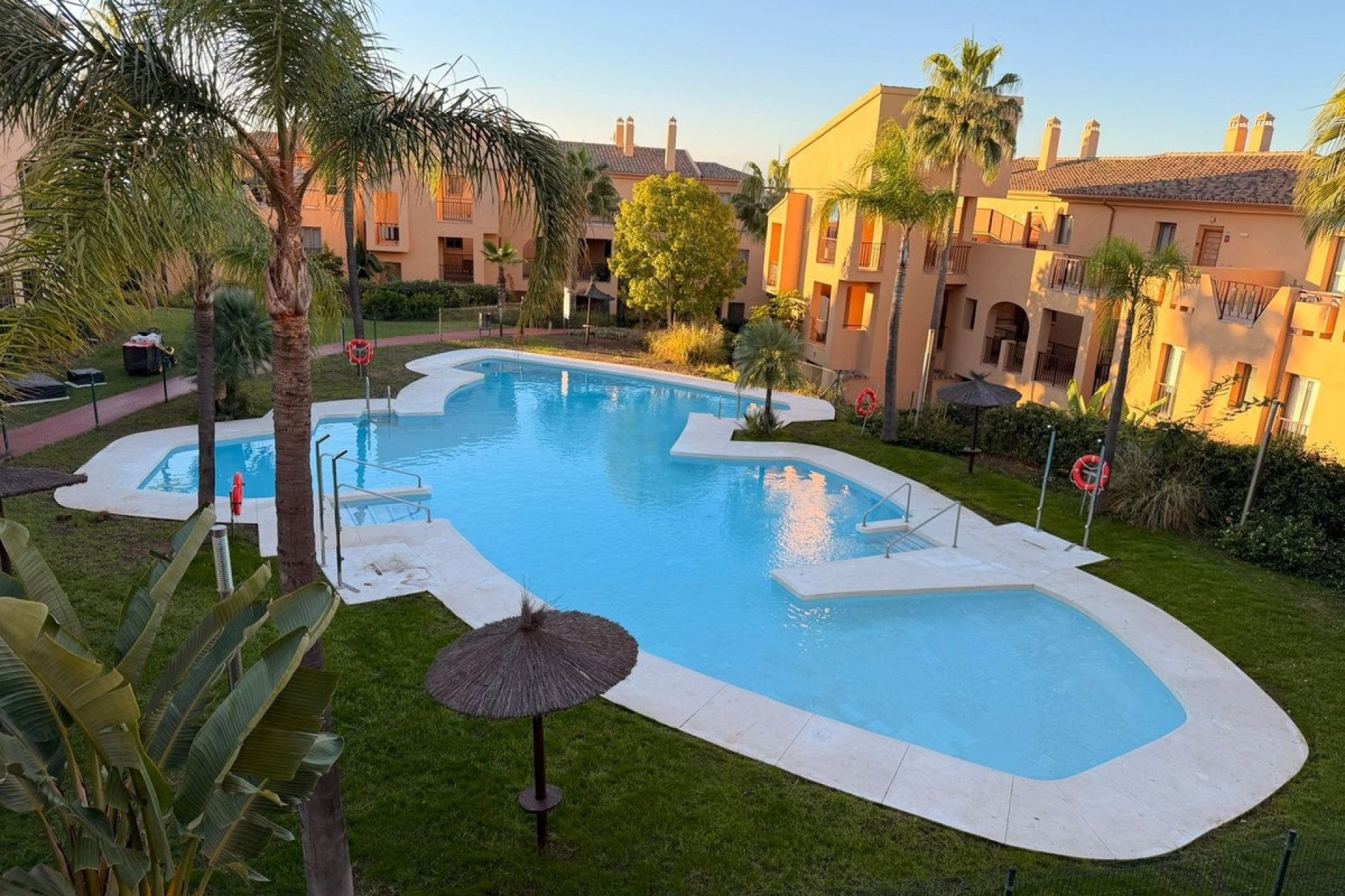 Rynek wtórny - apartment - El Paraiso