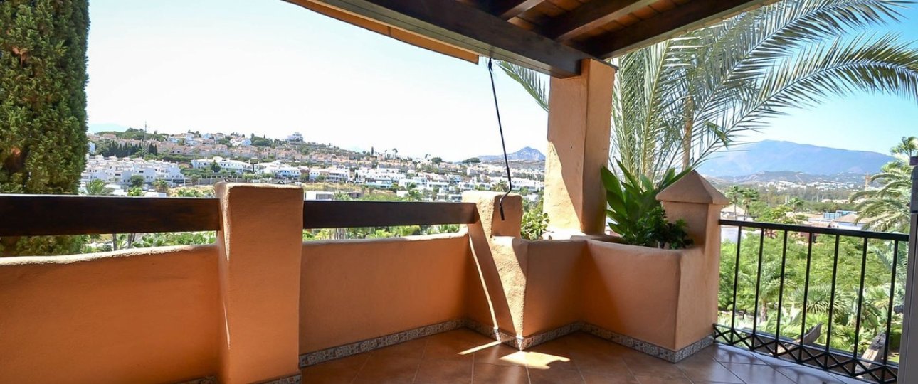 Rynek wtórny - apartment - Estepona - Atalaya