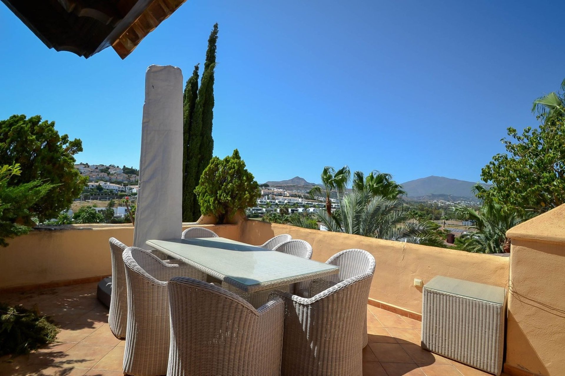 Rynek wtórny - apartment - Estepona - Atalaya