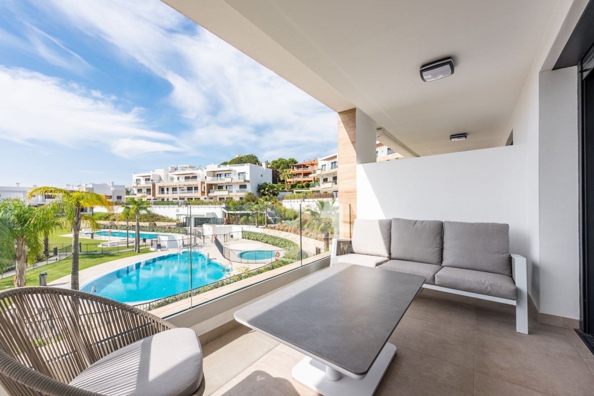 Rynek wtórny - apartment - Estepona - Atalaya