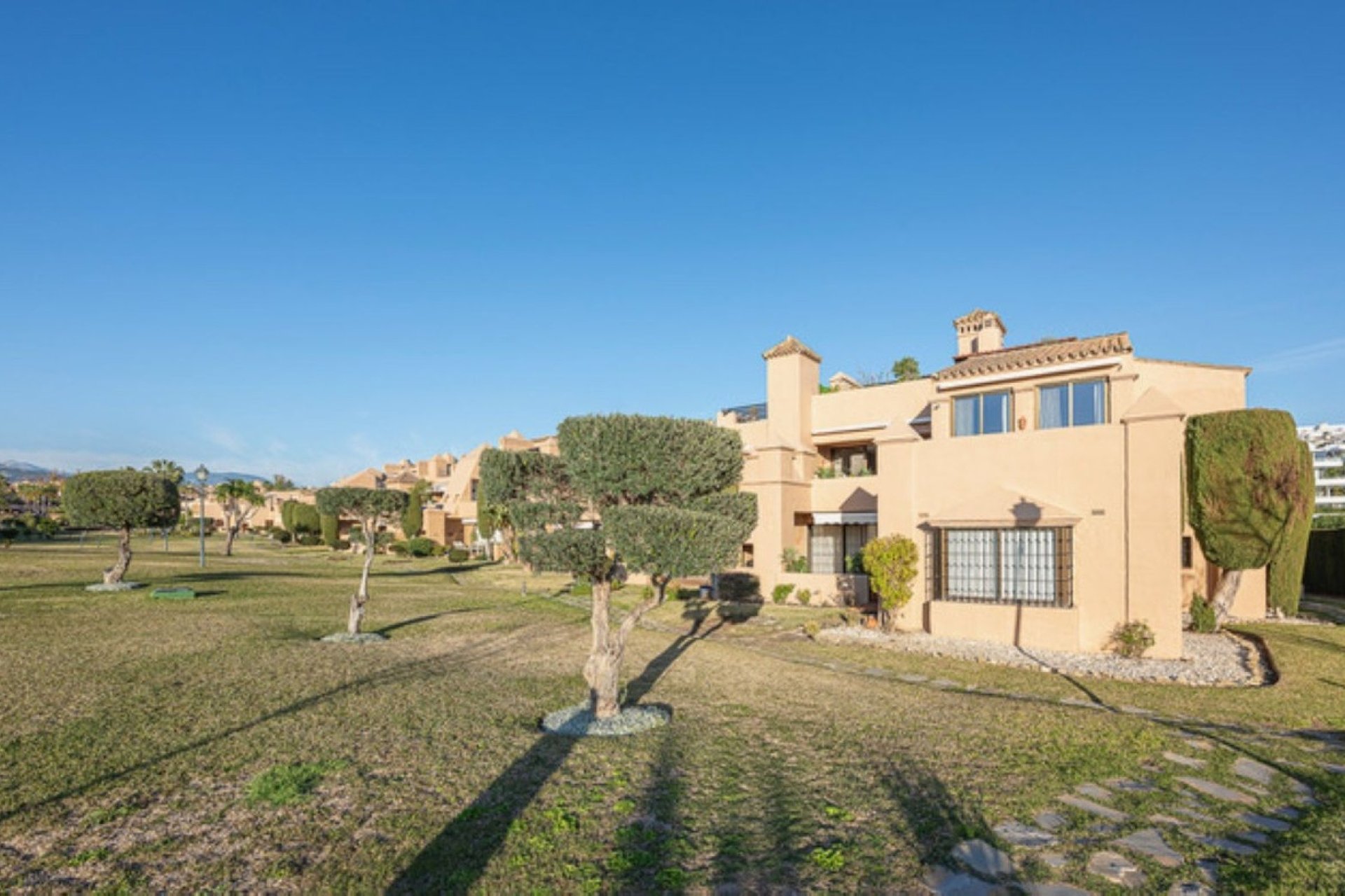 Rynek wtórny - apartment - Estepona - Atalaya