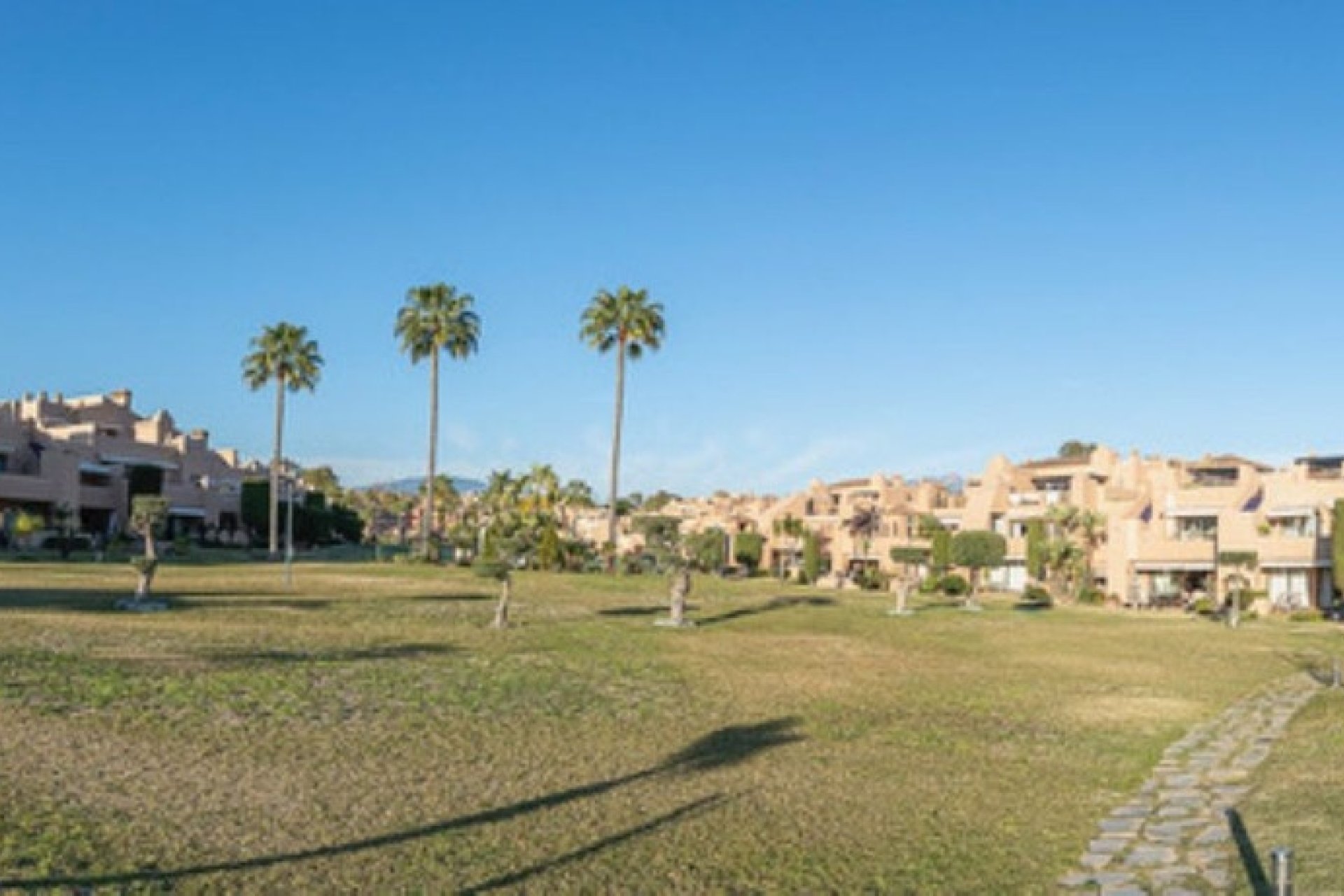 Rynek wtórny - apartment - Estepona - Atalaya