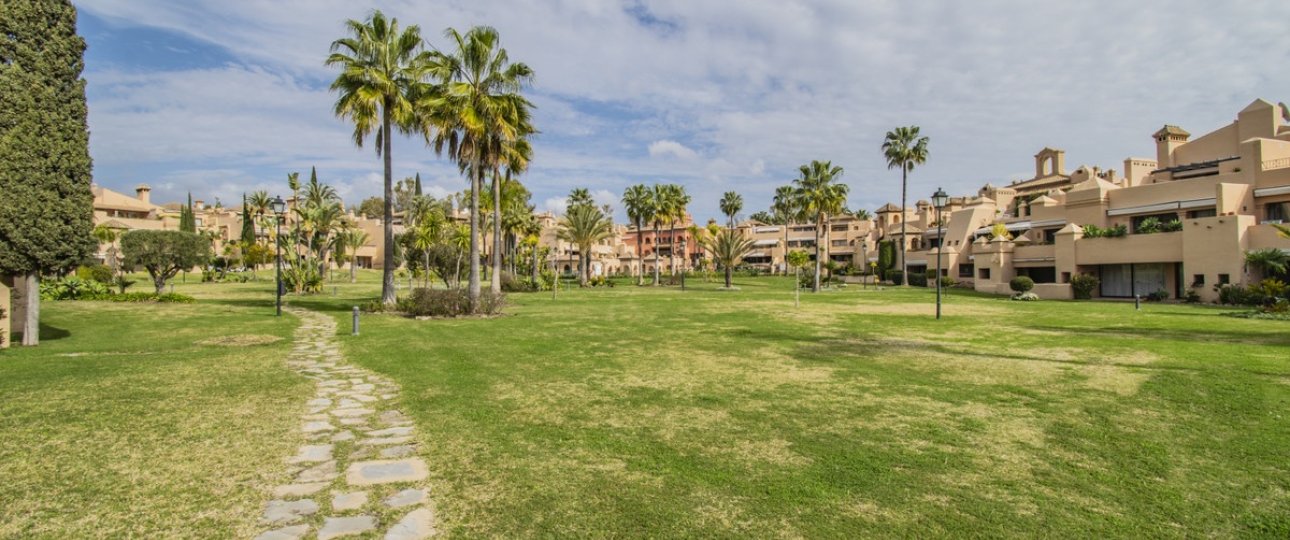 Rynek wtórny - apartment - Estepona - Atalaya