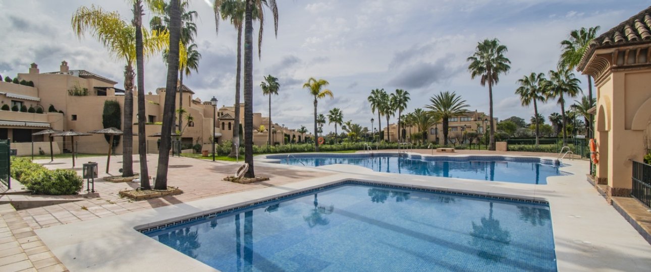 Rynek wtórny - apartment - Estepona - Atalaya