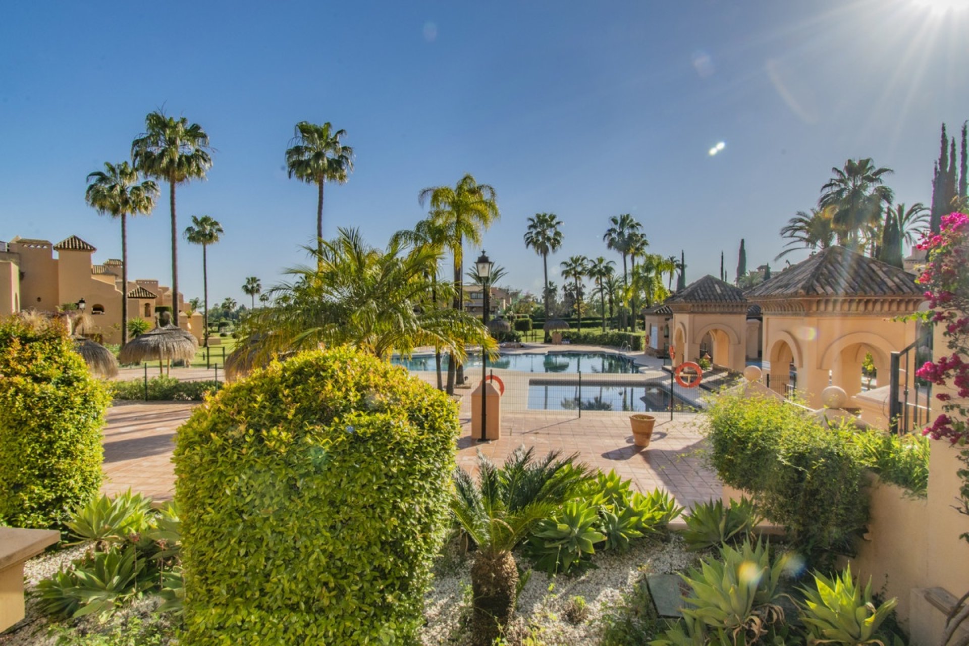 Rynek wtórny - apartment - Estepona - Atalaya