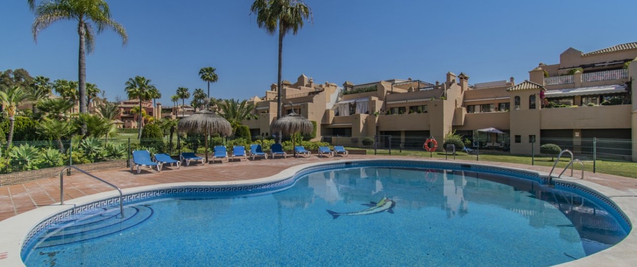 Rynek wtórny - apartment - Estepona - Atalaya