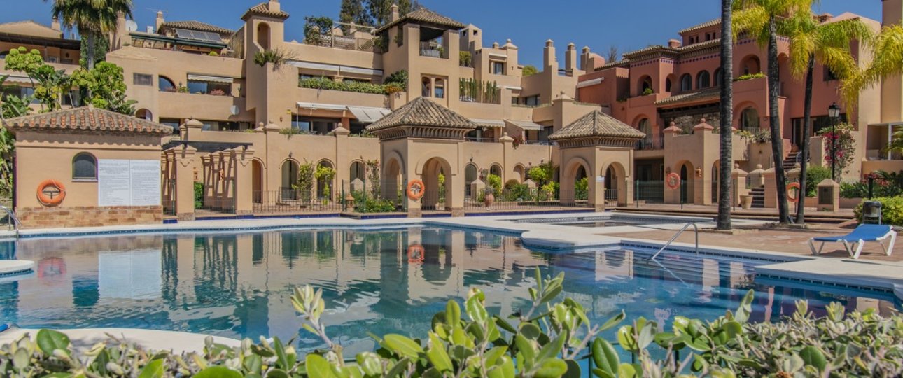Rynek wtórny - apartment - Estepona - Atalaya