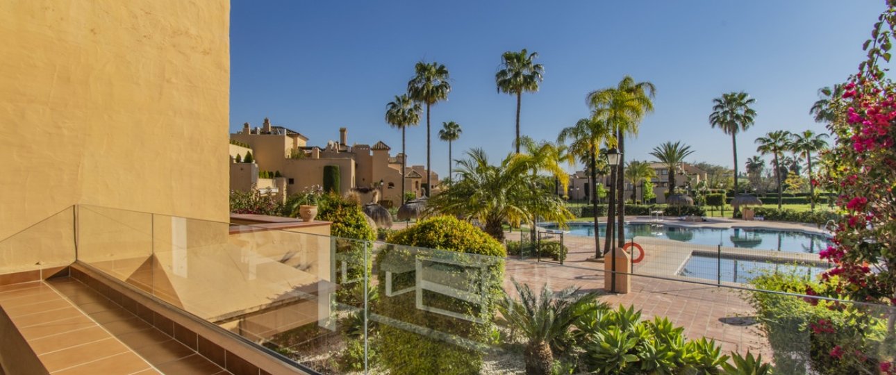 Rynek wtórny - apartment - Estepona - Atalaya