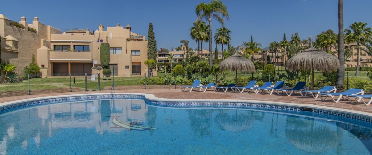 Rynek wtórny - apartment - Estepona - Atalaya