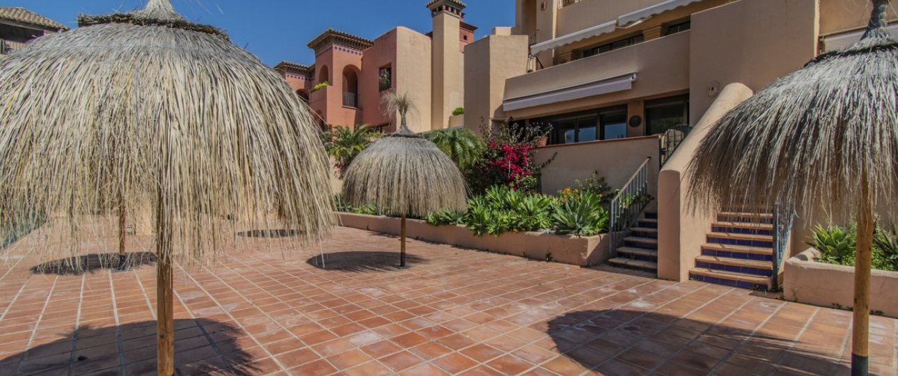 Rynek wtórny - apartment - Estepona - Atalaya