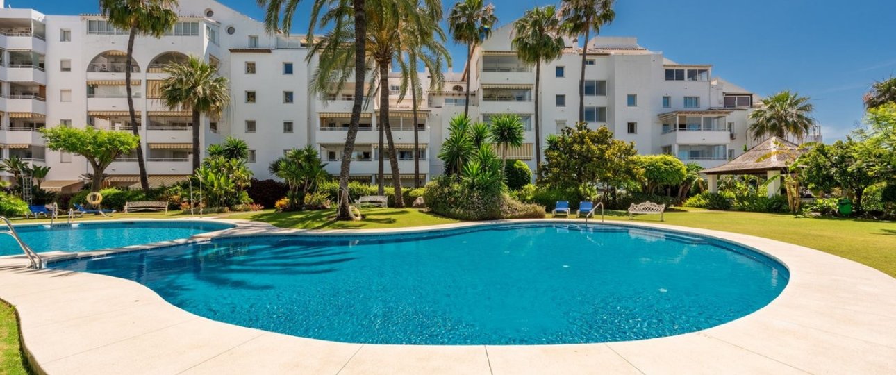 Rynek wtórny - apartment - Estepona - Atalaya