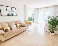 Rynek wtórny - apartment - Estepona - Atalaya