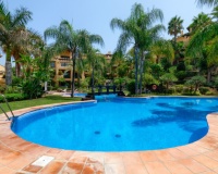 Rynek wtórny - apartment - Estepona - Atalaya