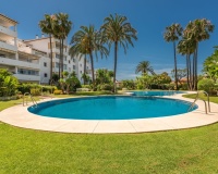 Rynek wtórny - apartment - Estepona - Atalaya
