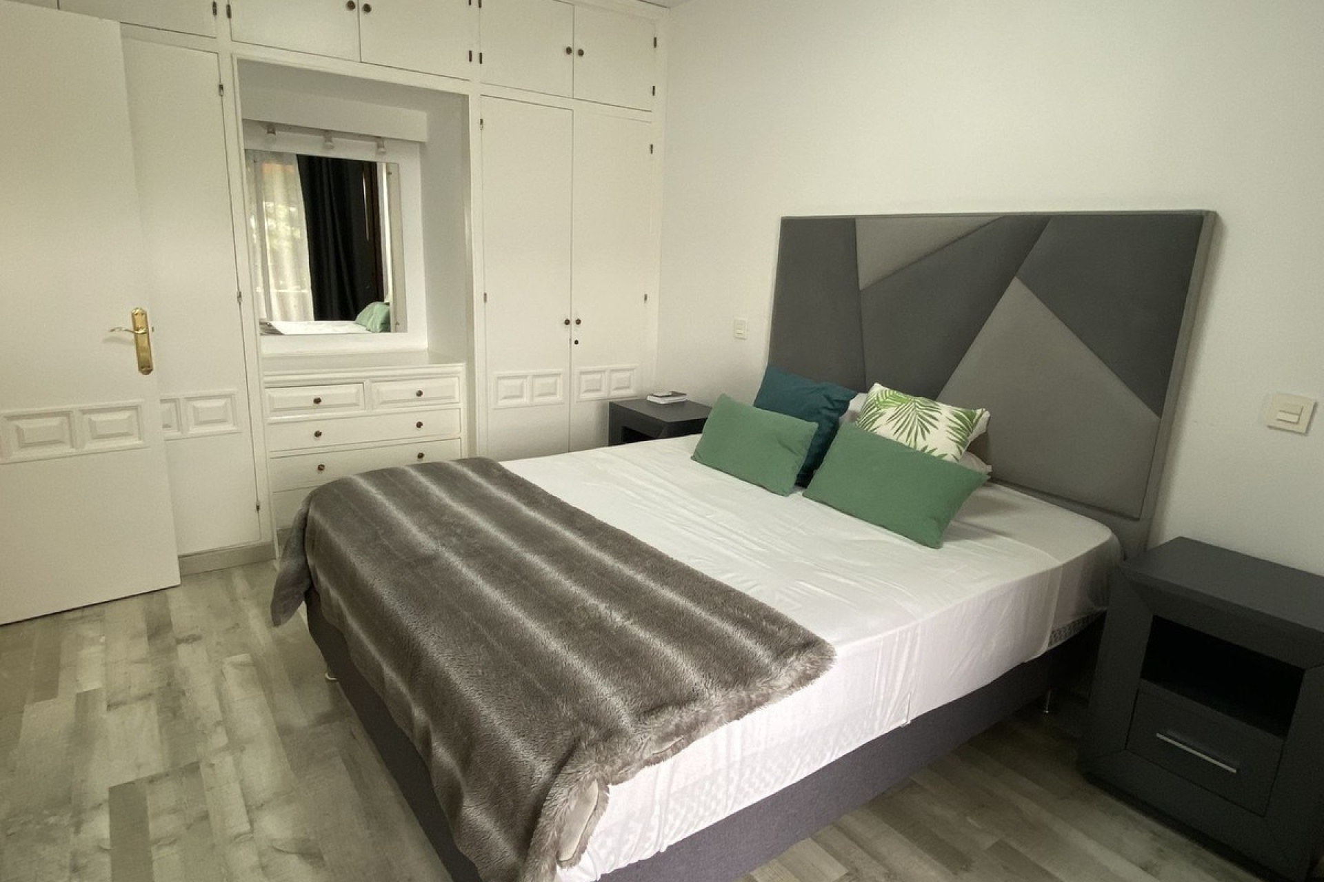 Rynek wtórny - apartment - Estepona - Atalaya