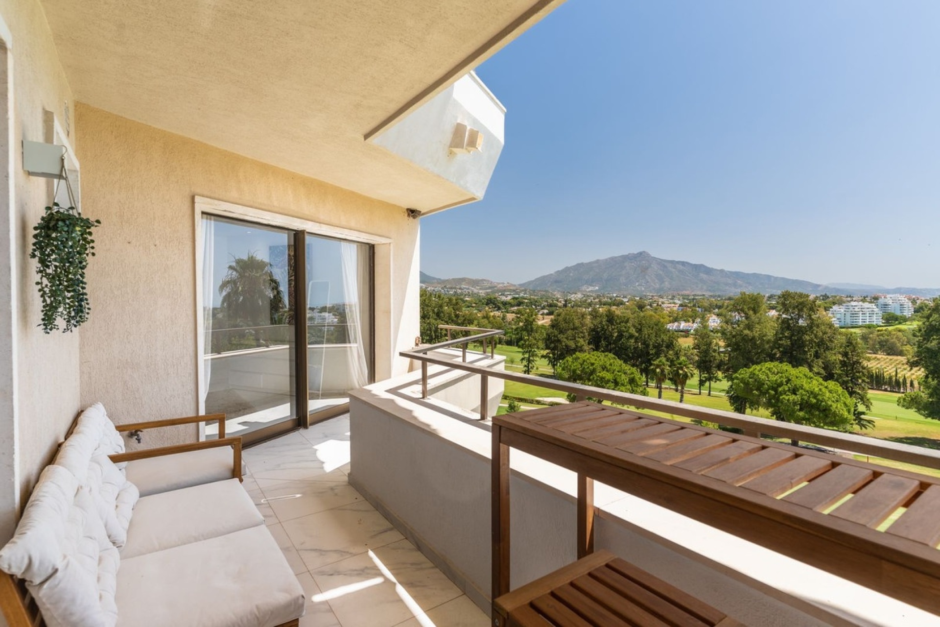 Rynek wtórny - apartment - Estepona - Atalaya
