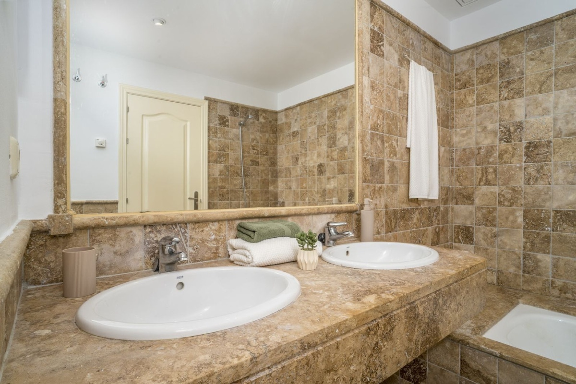 Rynek wtórny - apartment - Estepona - Atalaya