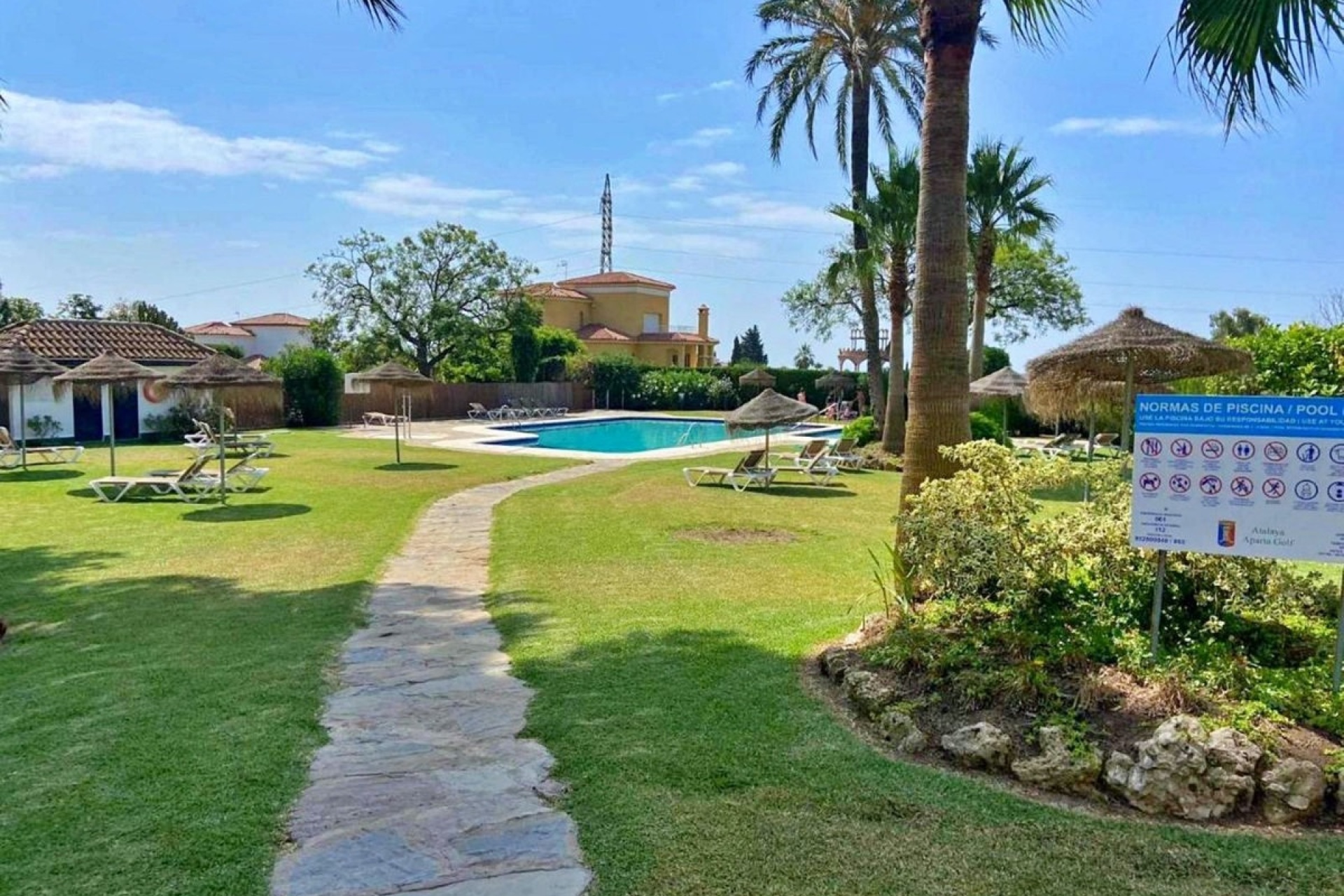 Rynek wtórny - apartment - Estepona - Atalaya