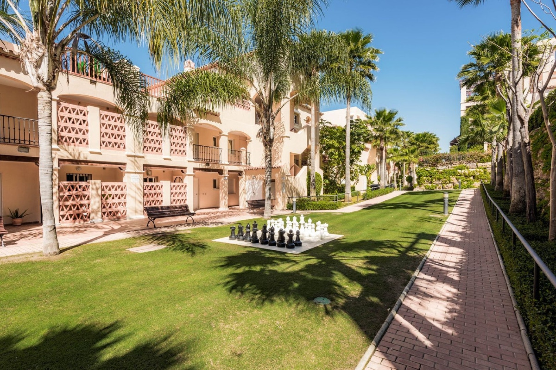 Rynek wtórny - apartment - Estepona - Atalaya