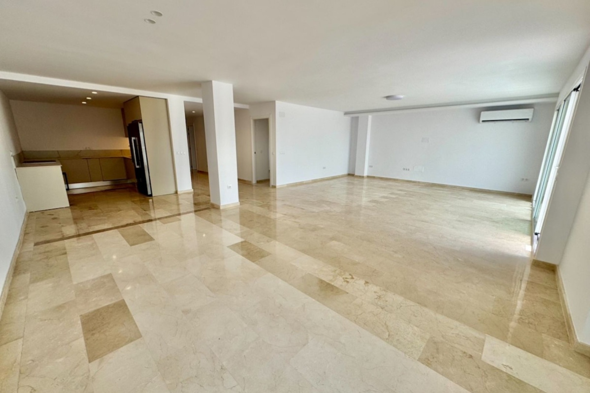 Rynek wtórny - apartment - Estepona - Atalaya