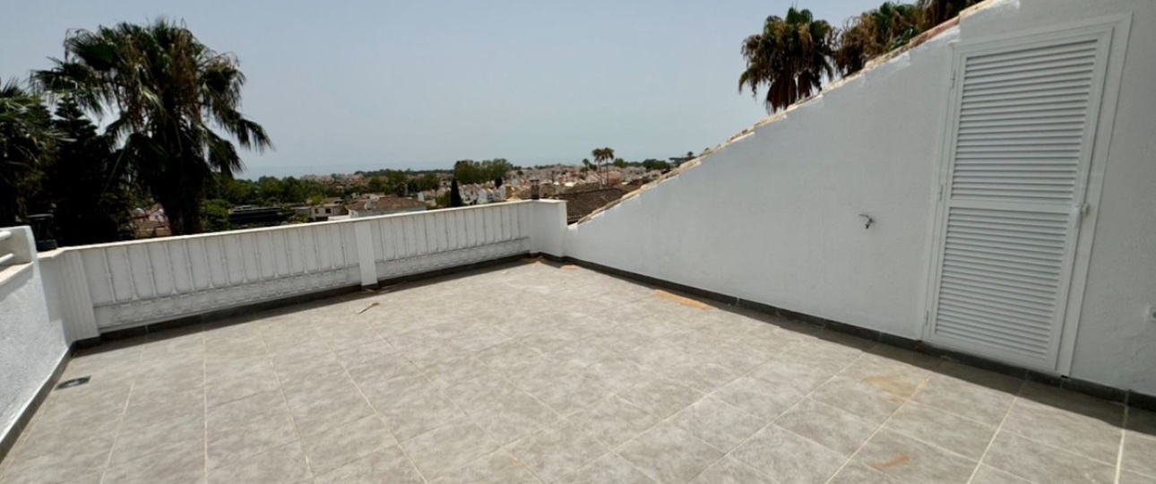 Rynek wtórny - apartment - Estepona - Atalaya