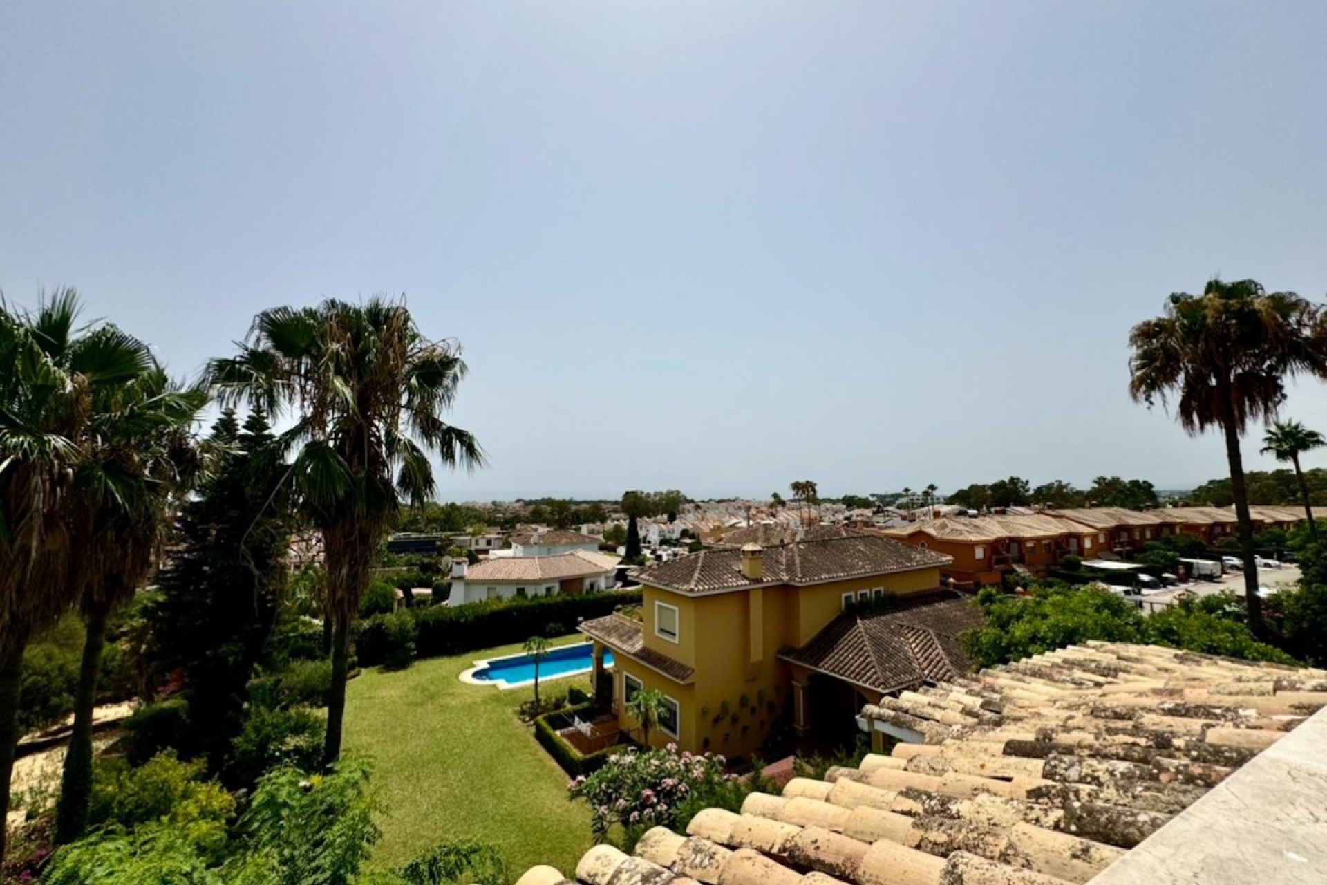 Rynek wtórny - apartment - Estepona - Atalaya
