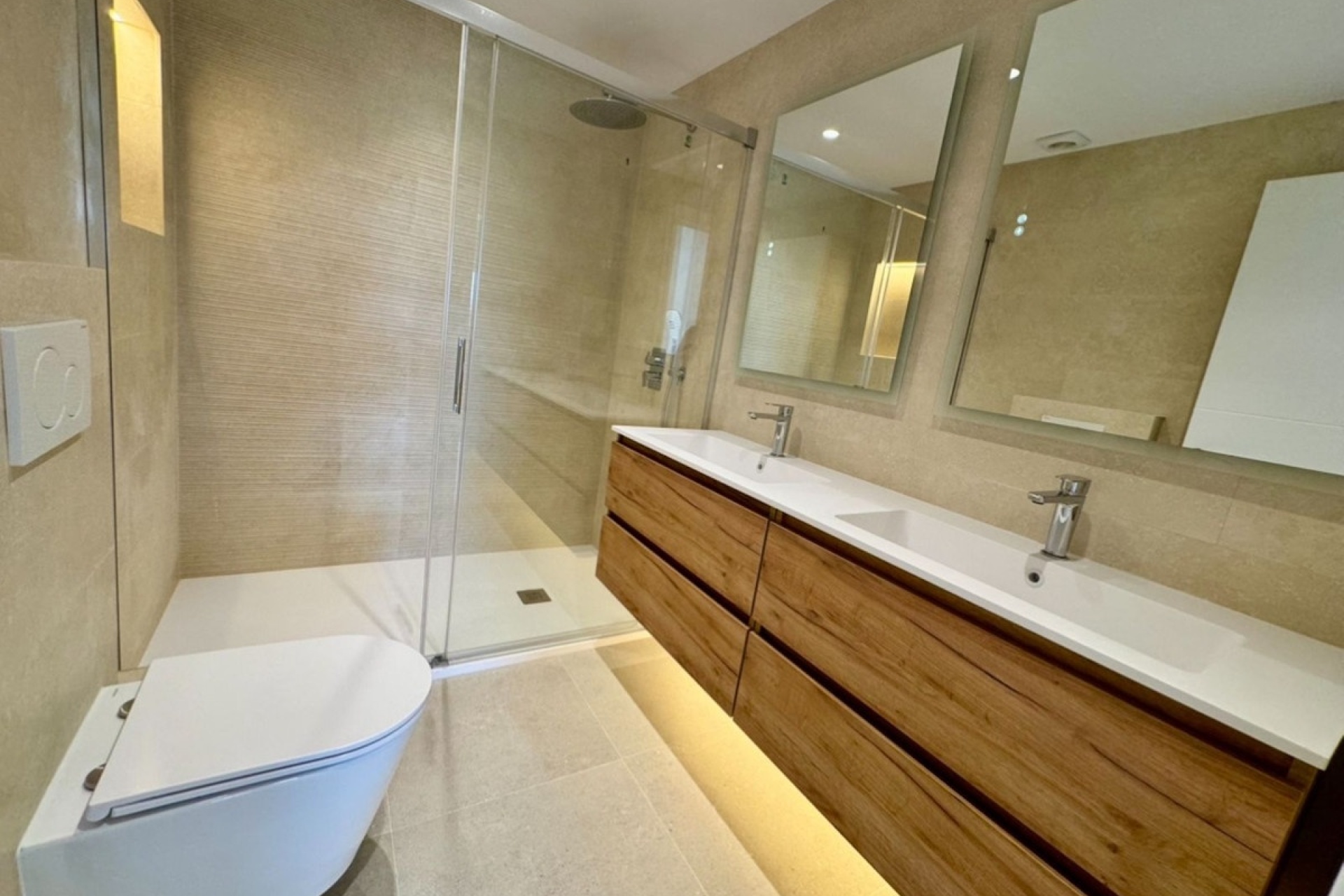 Rynek wtórny - apartment - Estepona - Atalaya