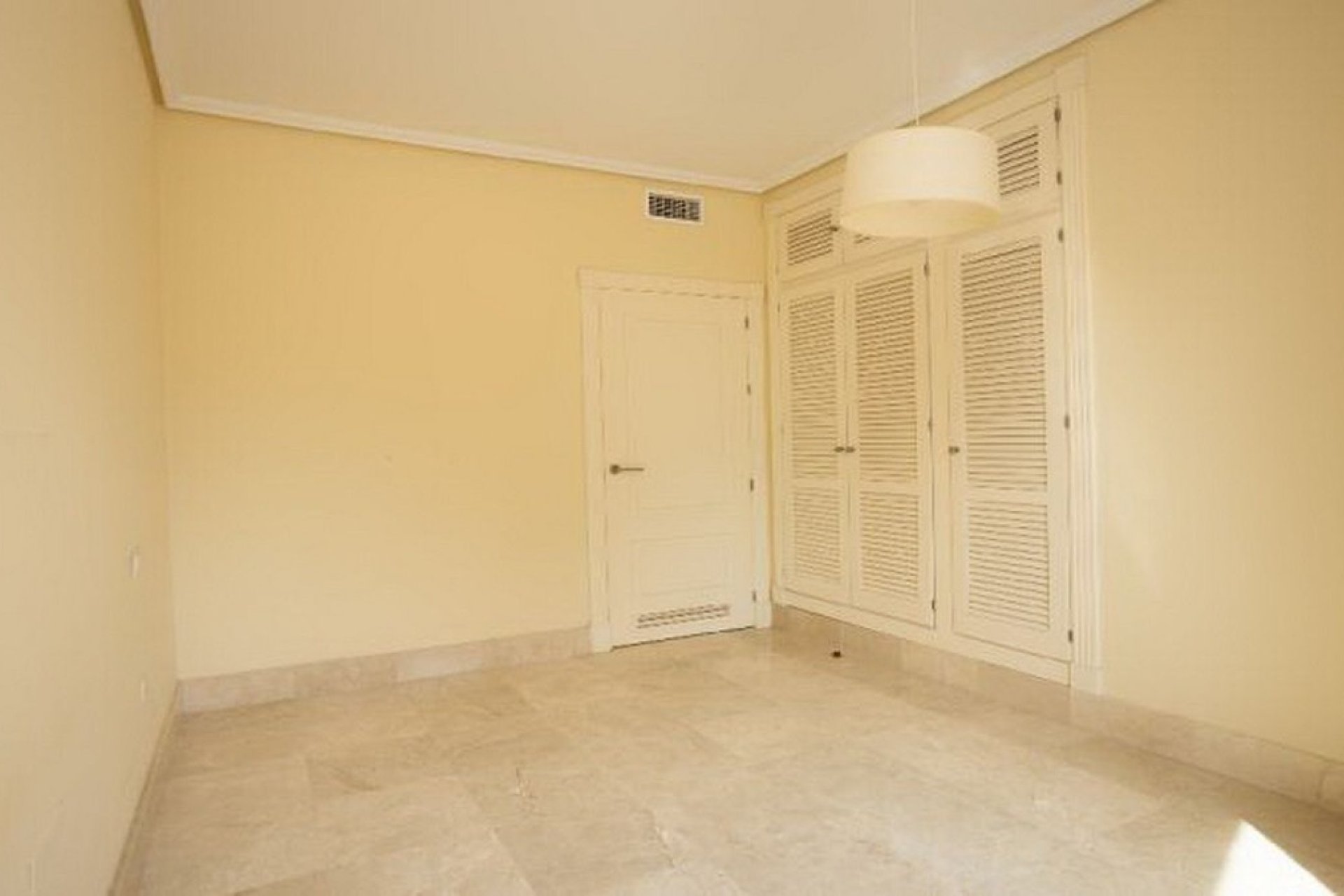 Rynek wtórny - apartment - Estepona - Atalaya