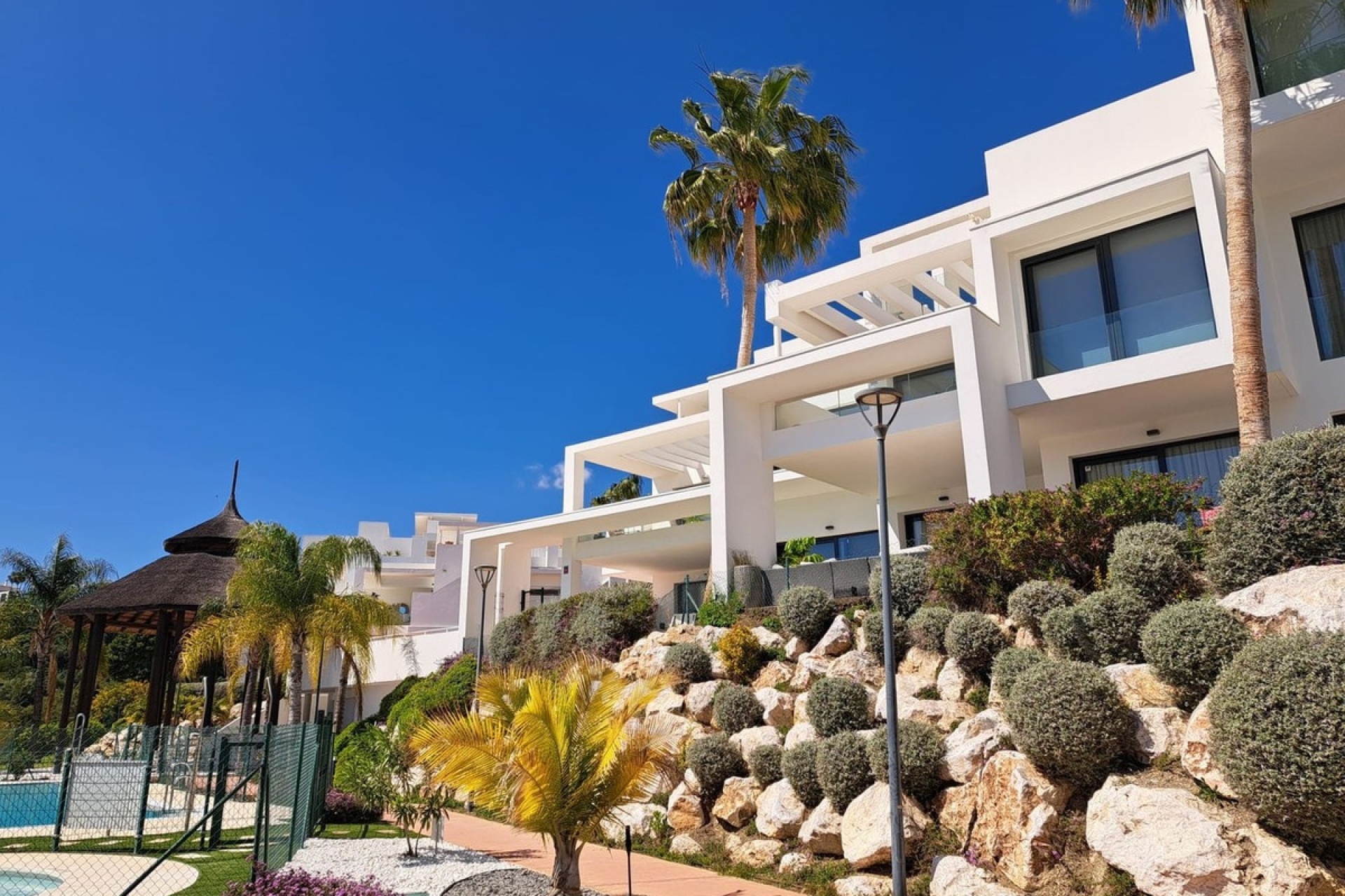 Rynek wtórny - apartment - Estepona - Atalaya