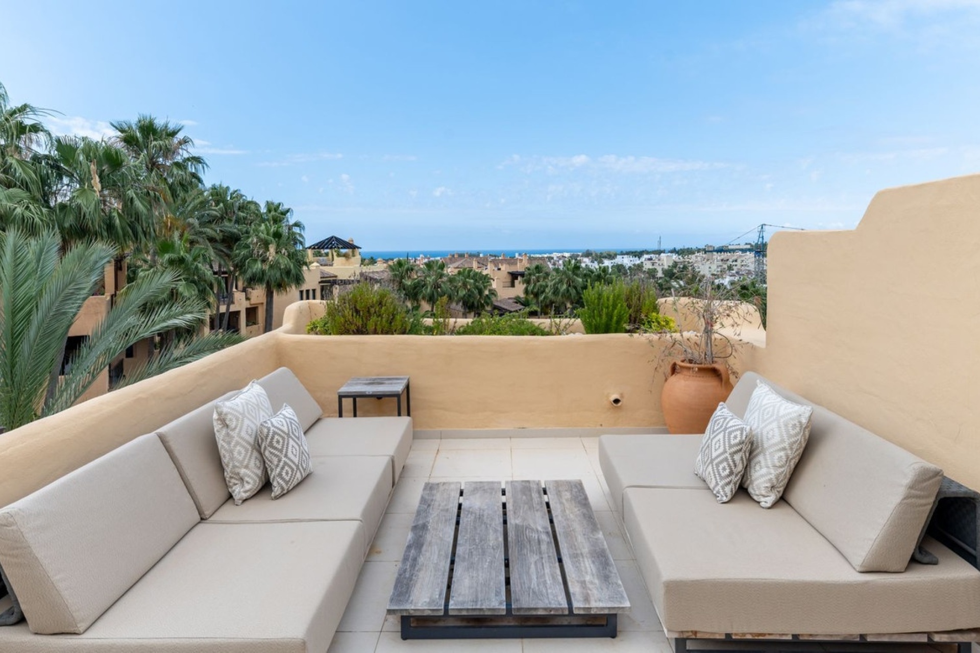 Rynek wtórny - apartment - Estepona - Atalaya