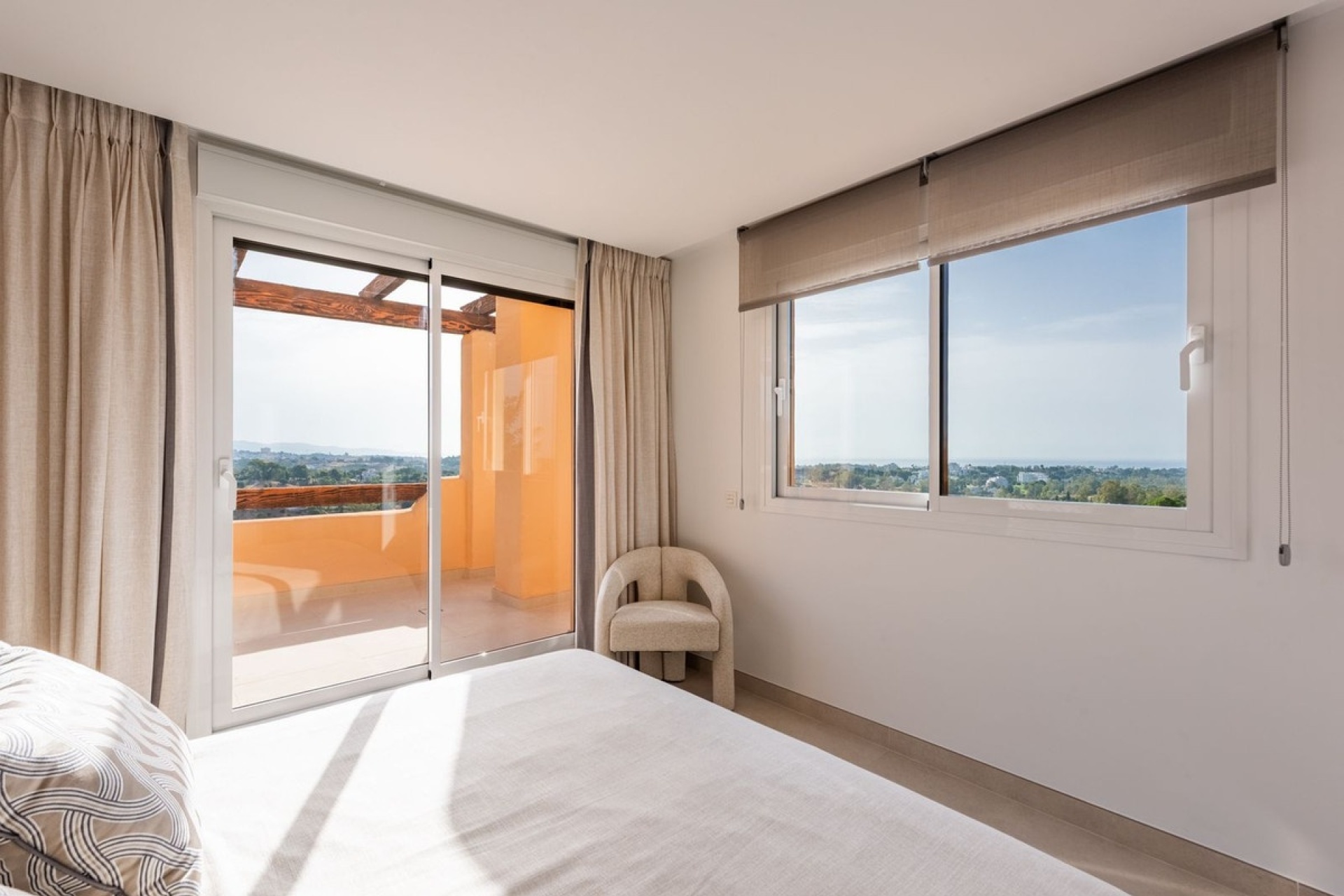 Rynek wtórny - apartment - Estepona - Atalaya