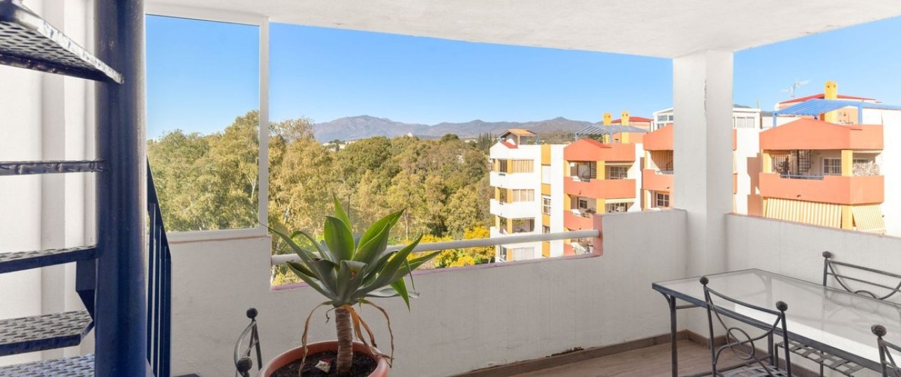 Rynek wtórny - apartment - Estepona - Atalaya
