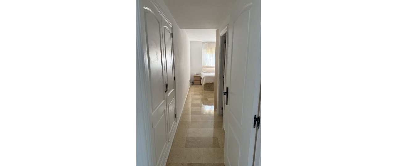 Rynek wtórny - apartment - Estepona - Atalaya