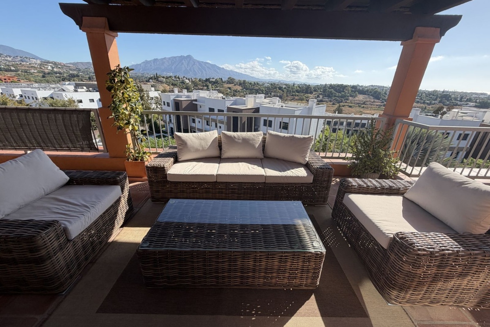 Rynek wtórny - apartment - Estepona - Atalaya