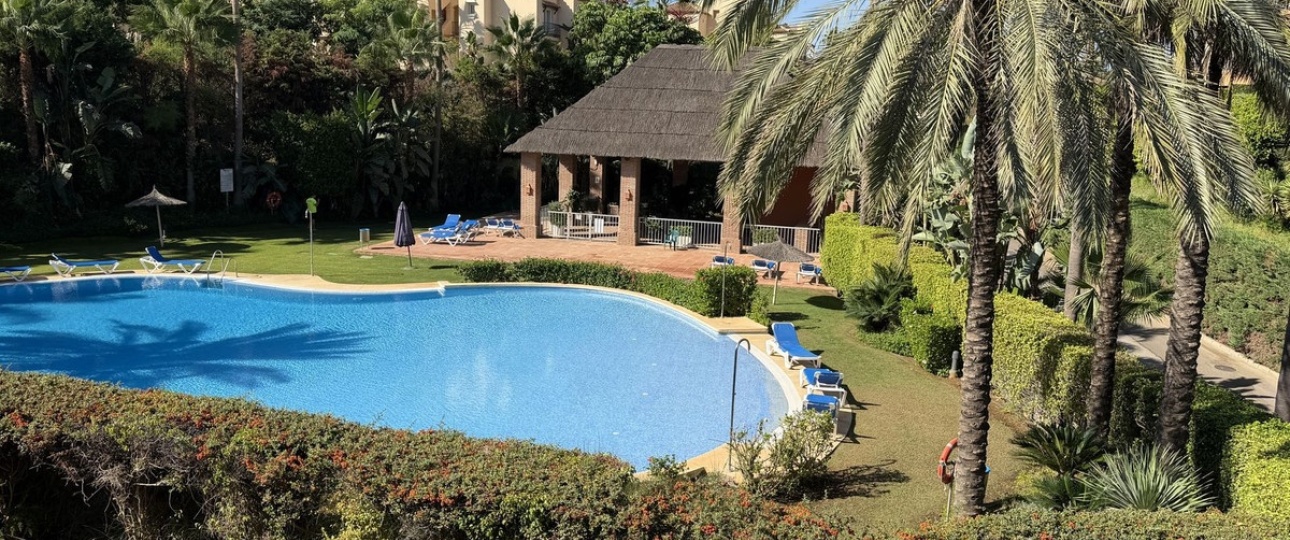 Rynek wtórny - apartment - Estepona - Atalaya