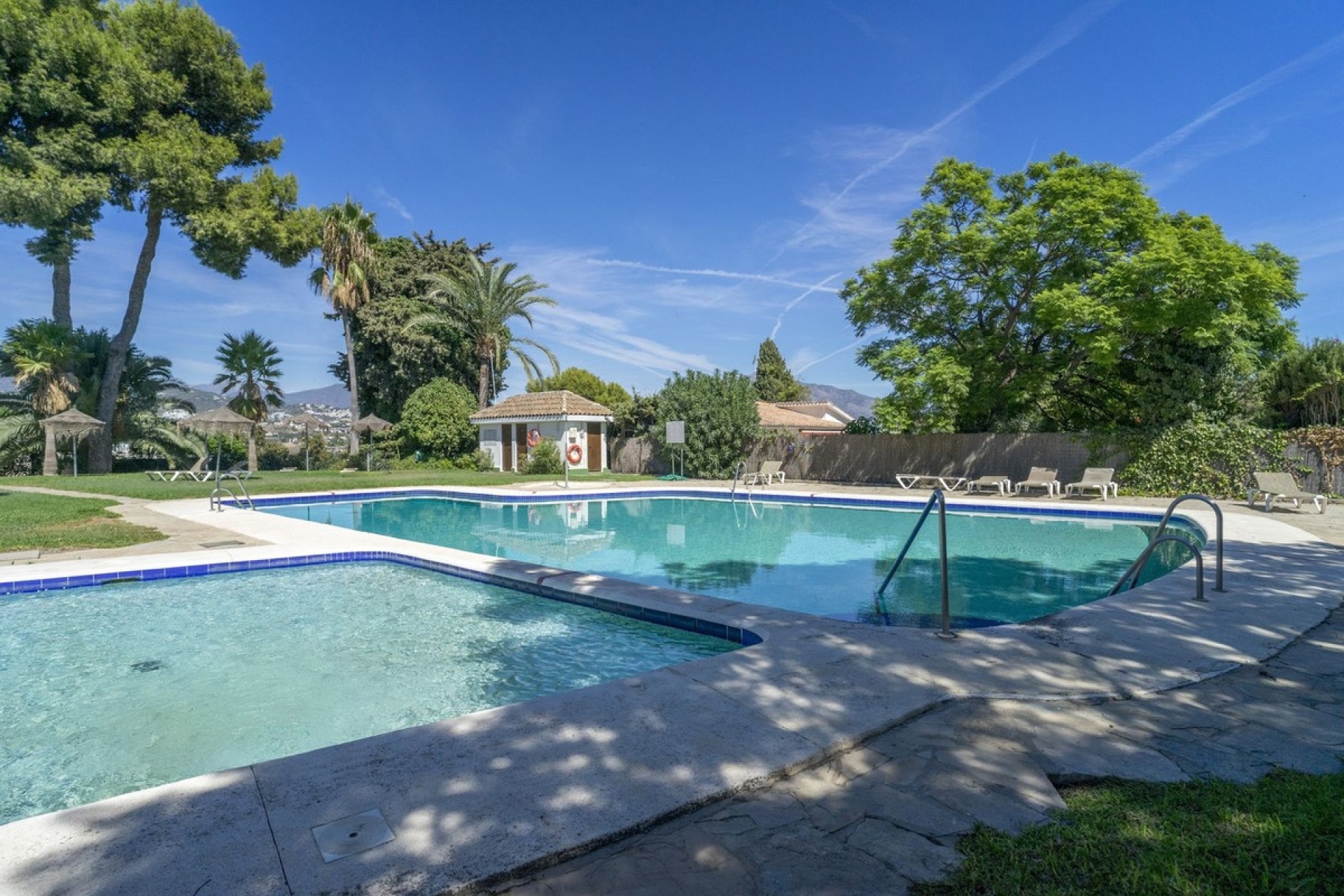 Rynek wtórny - apartment - Estepona - Atalaya
