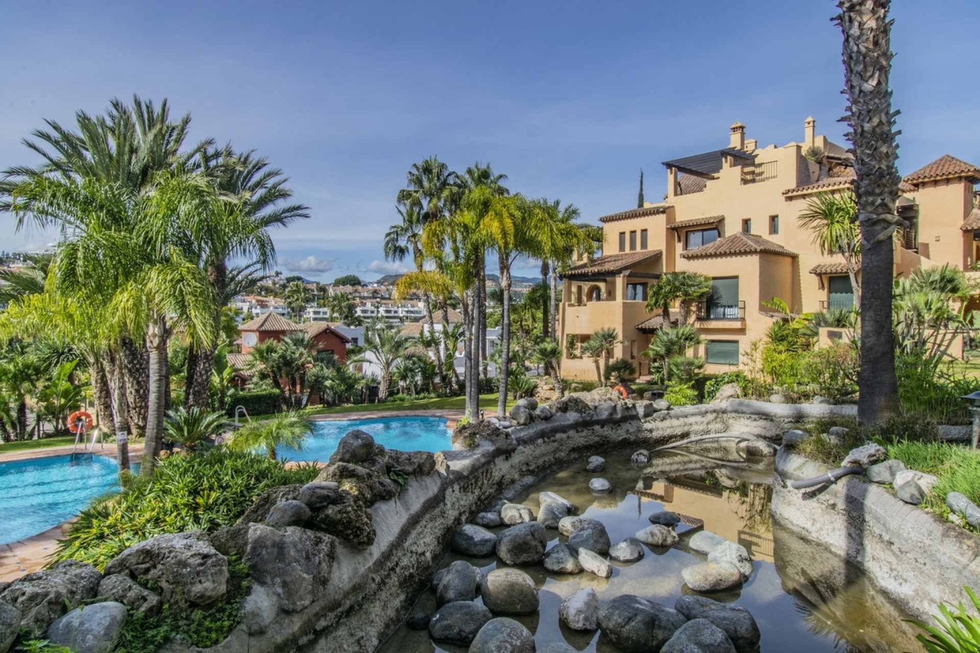 Rynek wtórny - apartment - Estepona - Atalaya