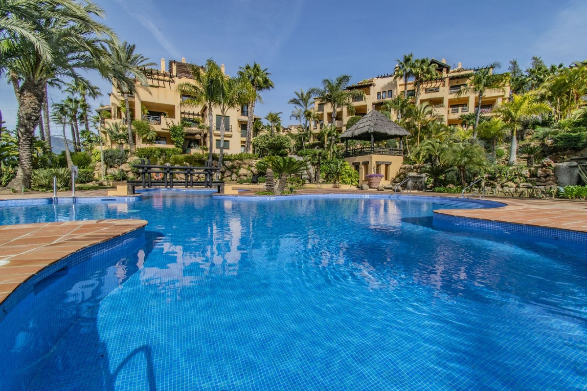 Rynek wtórny - apartment - Estepona - Atalaya