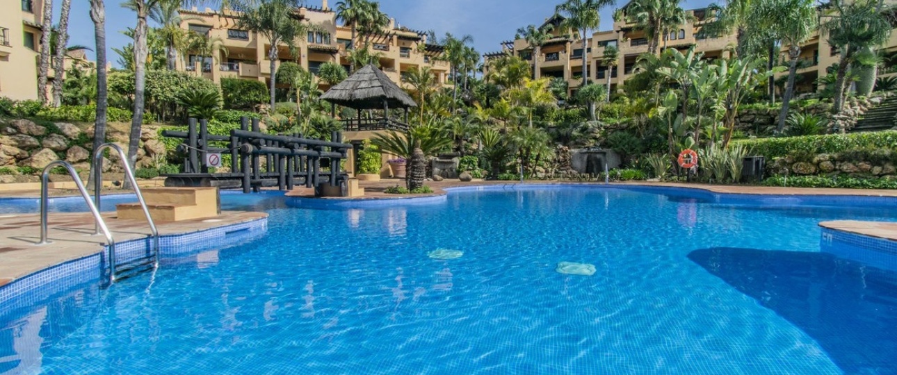Rynek wtórny - apartment - Estepona - Atalaya