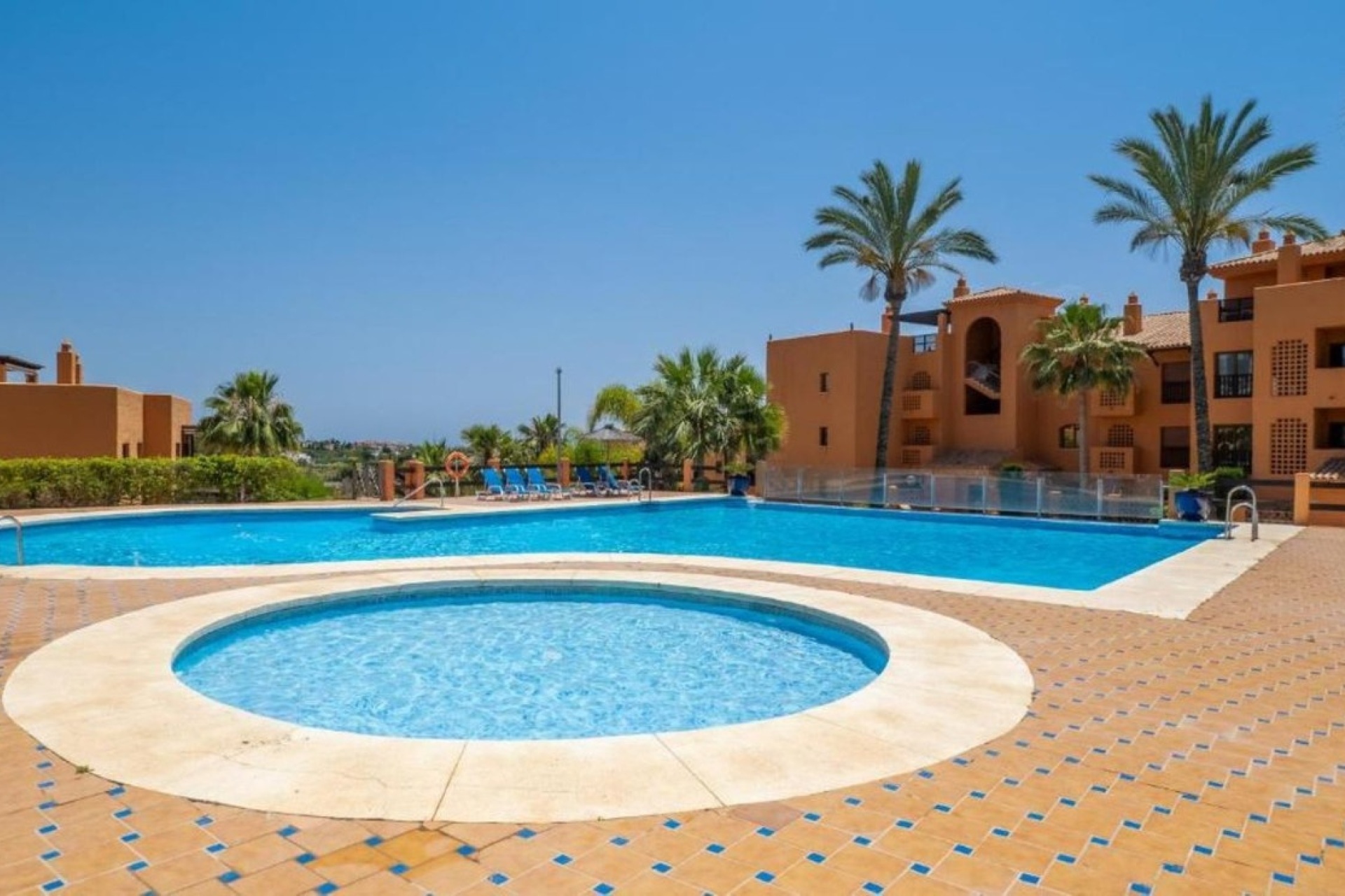 Rynek wtórny - apartment - Estepona - Atalaya