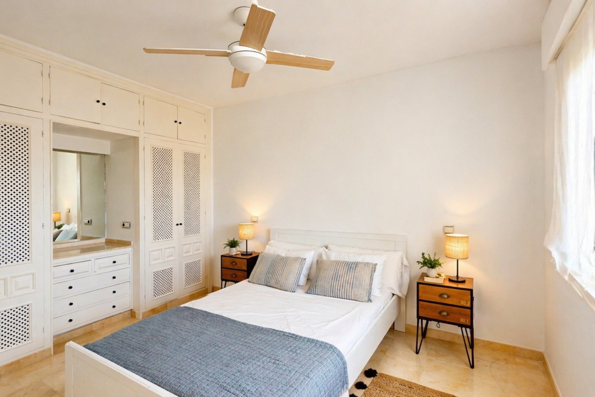 Rynek wtórny - apartment - Estepona - Atalaya