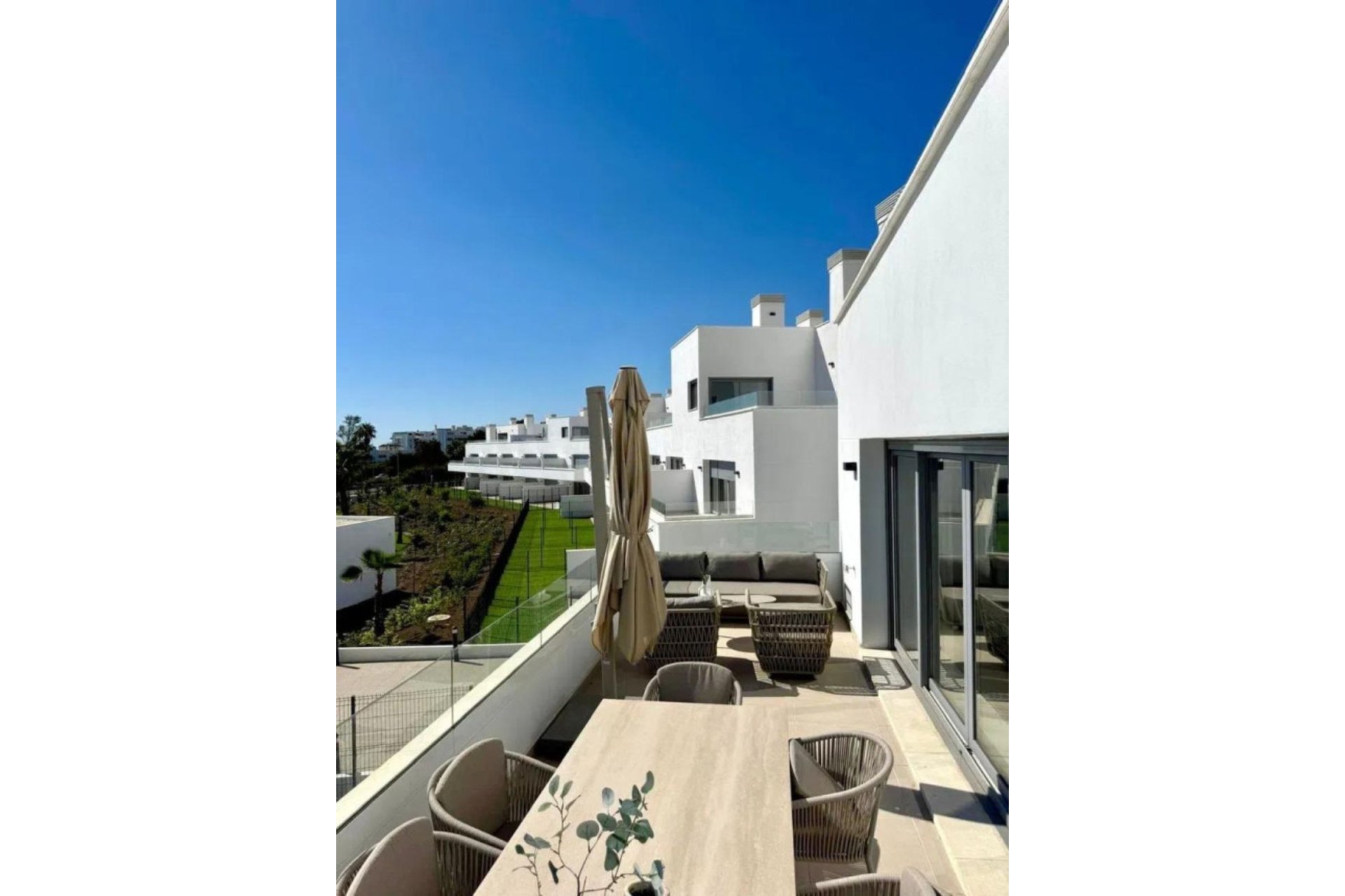 Rynek wtórny - apartment - Estepona - Bel Air